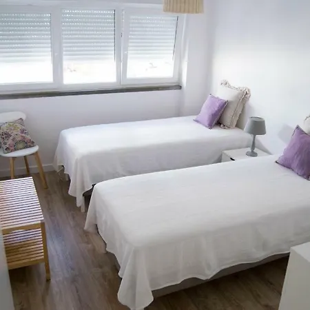 Fantástico Apartamento A 200m Da Apartamento