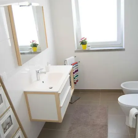 Fantástico Apartamento A 200m Da Apartamento